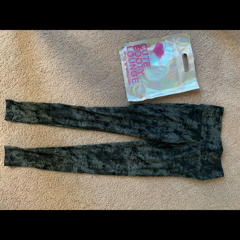 Cute booty leggings